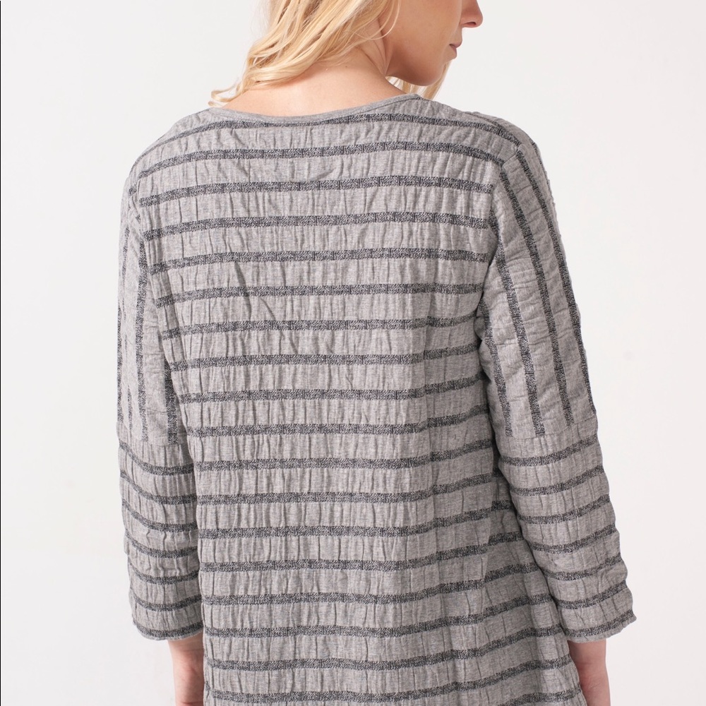 Textured Striped Top - Picture 2 of 2